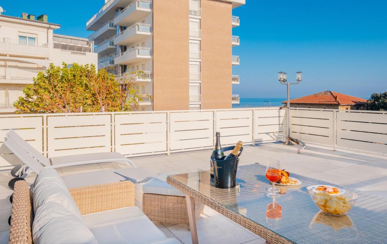 La Maricita Rimini Apartment Exterior photo
